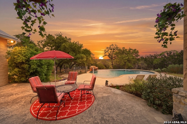 Image 39 of 77 For 752 Taylor  