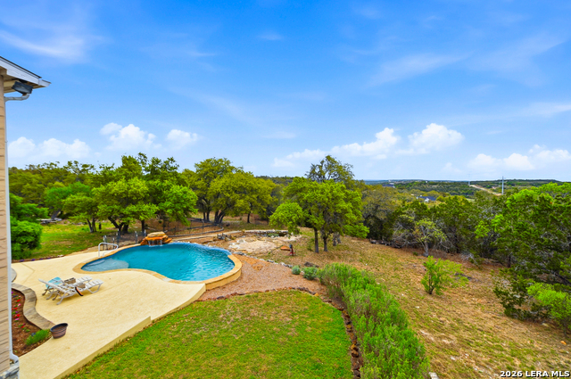 Image 45 of 77 For 752 Taylor  