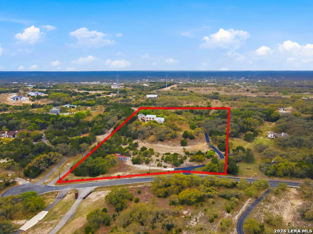 Image 69 of 77 For 752 Taylor  