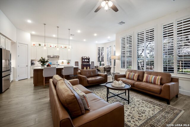 Image 7 of 28 For 2913 Ashby  