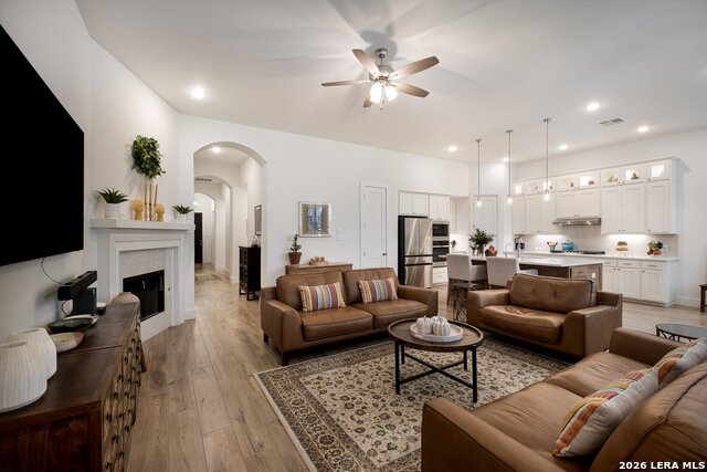 Image 8 of 28 For 2913 Ashby  