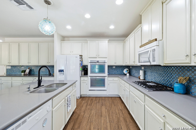 Image 10 of 26 For 7743 Robert Mondavi