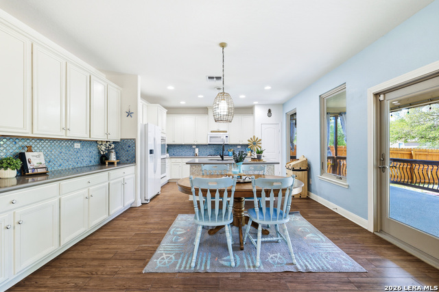 Image 7 of 26 For 7743 Robert Mondavi