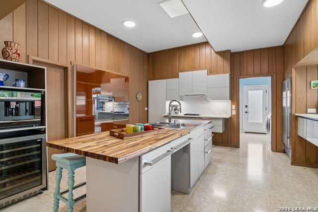 Image 22 of 49 For 349 Mary Louise