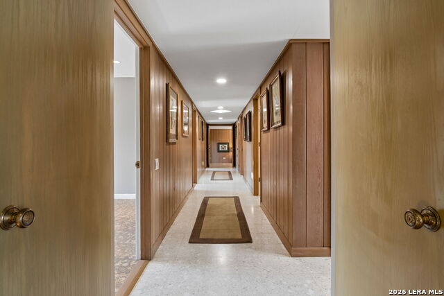 Image 27 of 49 For 349 Mary Louise