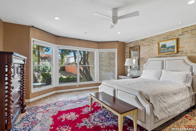 Image 29 of 49 For 349 Mary Louise