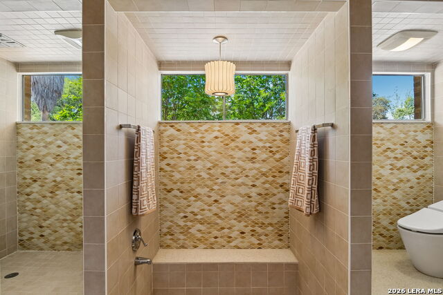 Image 34 of 49 For 349 Mary Louise