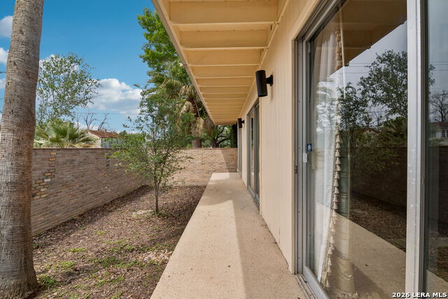 Image 37 of 49 For 349 Mary Louise