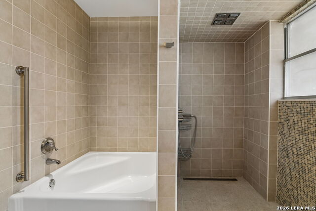 Image 39 of 49 For 349 Mary Louise