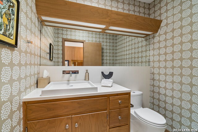 Image 40 of 49 For 349 Mary Louise