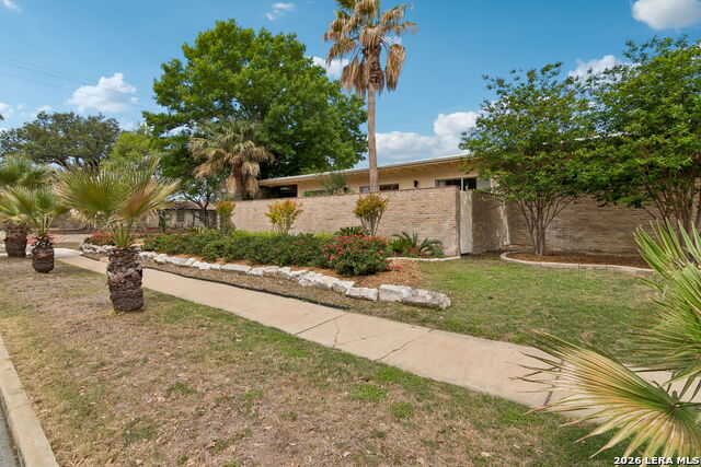 Image 5 of 49 For 349 Mary Louise