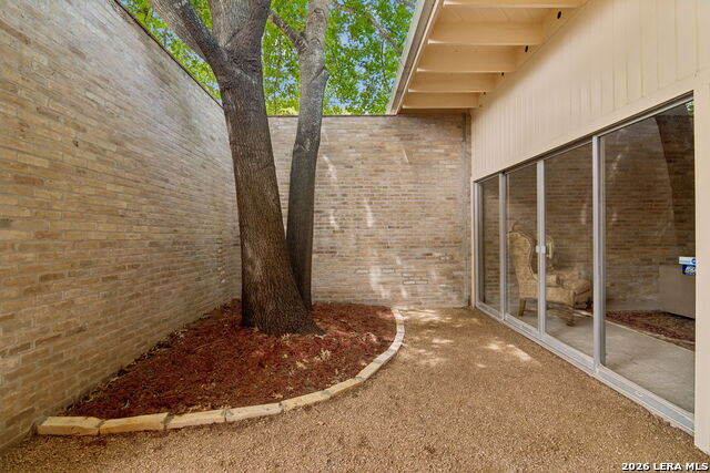 Image 8 of 49 For 349 Mary Louise