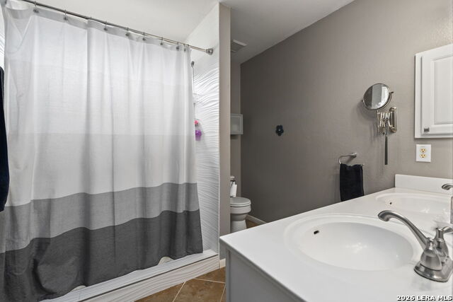 Image 35 of 55 For 981 Rio Verde