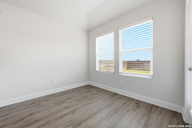 Image 16 of 41 For 1325 Falls Grove