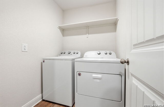 Image 28 of 41 For 1325 Falls Grove