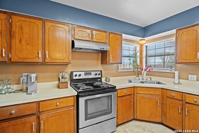 Image 14 of 50 For 865 Interstate 35 #1  1