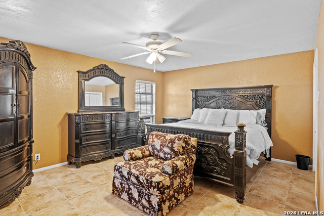 Image 18 of 50 For 865 Interstate 35 #1  1