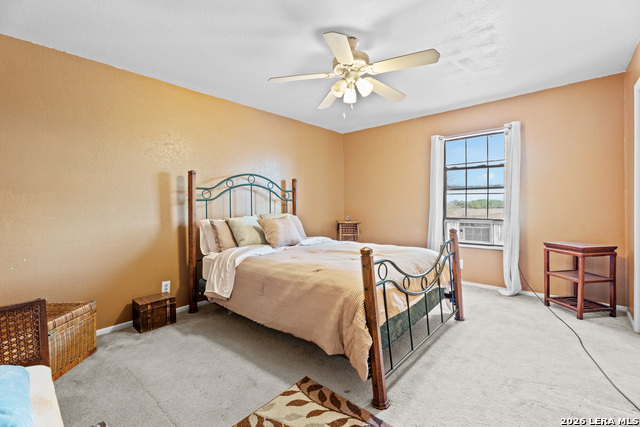 Image 19 of 50 For 865 Interstate 35 #1  1