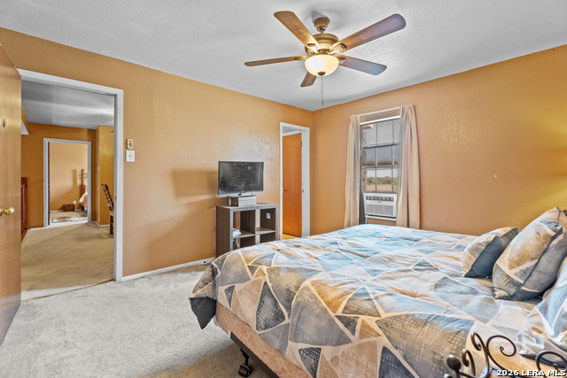 Image 21 of 50 For 865 Interstate 35 #1  1