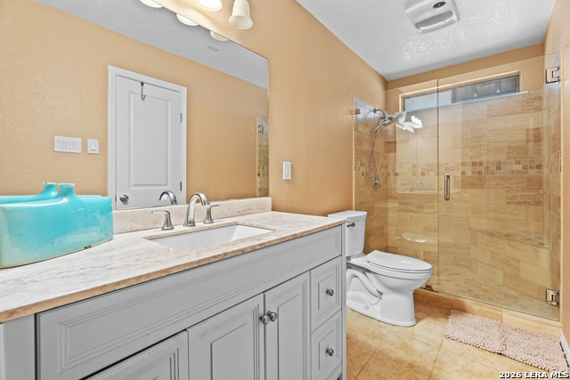 Image 24 of 50 For 865 Interstate 35 #1  1