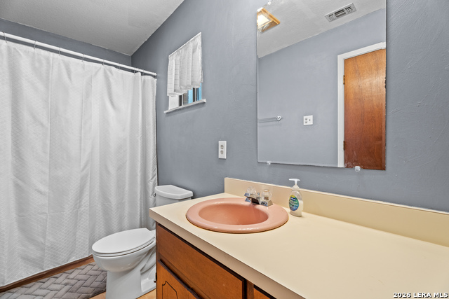 Image 25 of 50 For 865 Interstate 35 #1  1