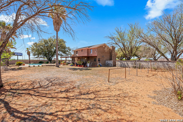 Image 33 of 50 For 865 Interstate 35 #1  1