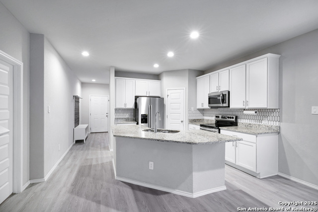 Image 12 of 31 For 13031 Heathers Sun