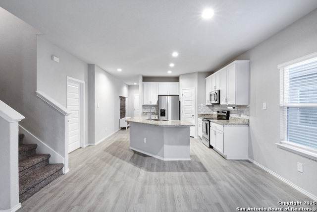 Image 13 of 31 For 13031 Heathers Sun