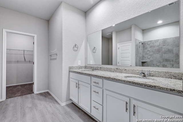 Image 21 of 31 For 13031 Heathers Sun