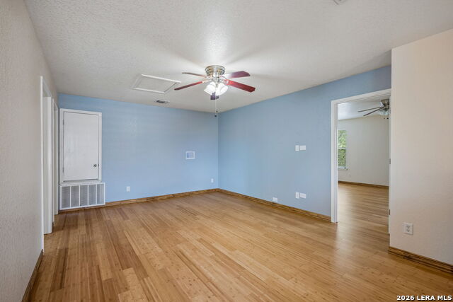 Listing photo id 9 for 5910 Aspen Gold