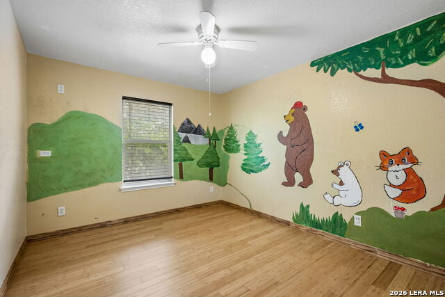 Listing photo id 11 for 5910 Aspen Gold