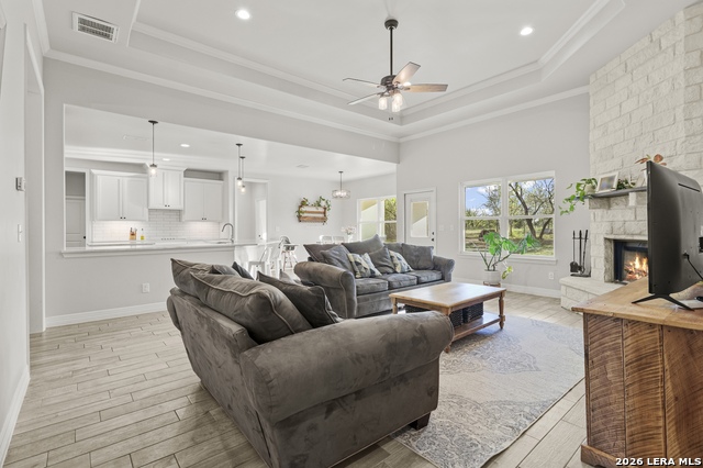 Listing photo id 12 for 1401 Hartfield Rd