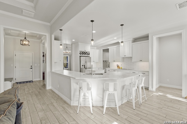 Listing photo id 13 for 1401 Hartfield Rd