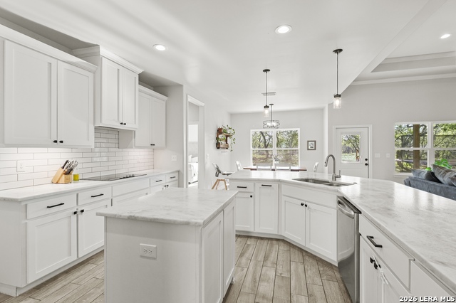 Listing photo id 15 for 1401 Hartfield Rd