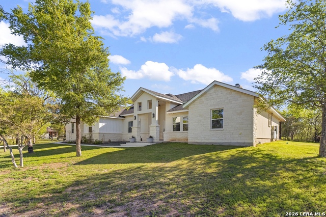 Listing photo id 5 for 1401 Hartfield Rd