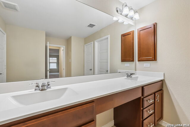 Image 28 of 61 For 11213 Hill Top Bnd