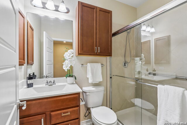 Image 34 of 61 For 11213 Hill Top Bnd