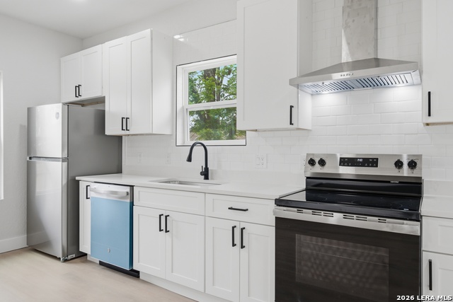 Image 6 of 11 For 1225 Burnet  102