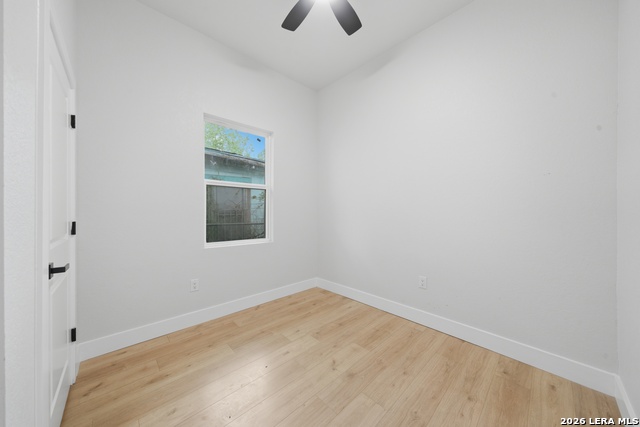 Image 13 of 16 For 1225 Burnet  101