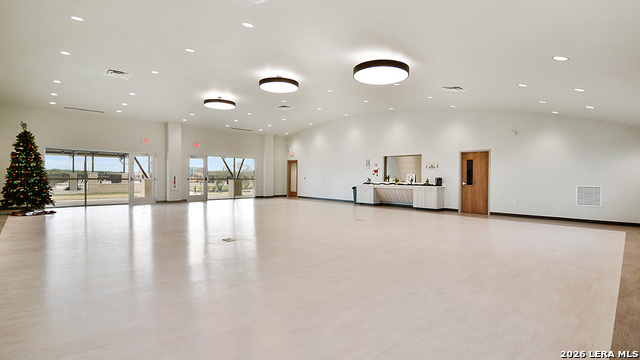 Image 47 of 93 For 5032 Blind Shot