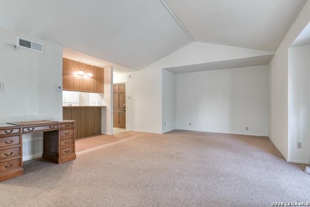 Image 5 of 14 For 215 Mistletoe W E