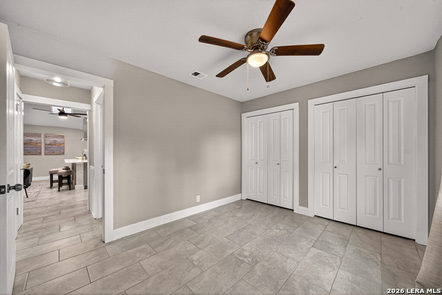 Image 28 of 40 For 5935 Forest Knoll