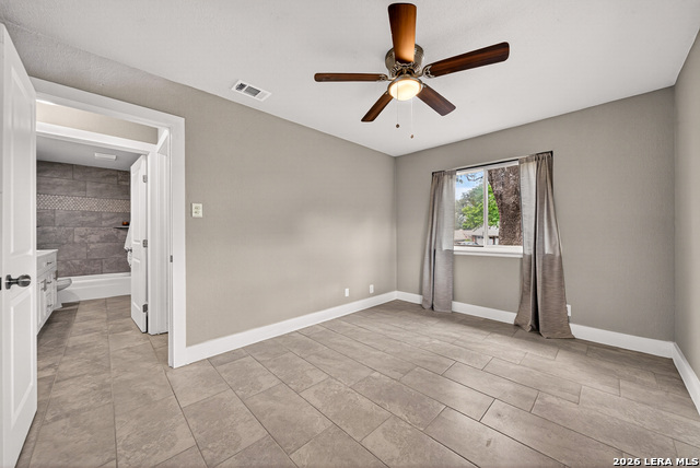 Image 31 of 40 For 5935 Forest Knoll