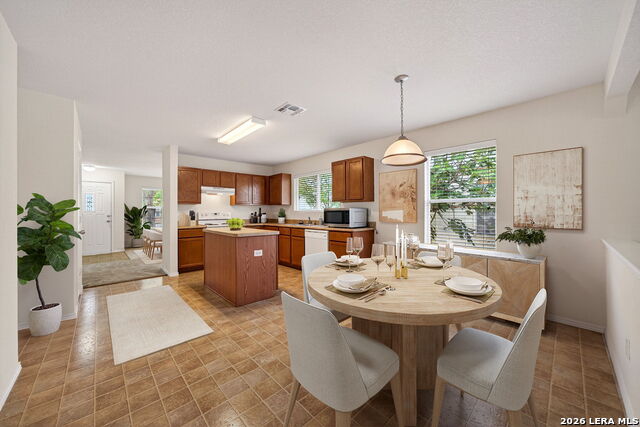 Image 13 of 27 For 5823 Trent Ranch