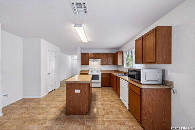 Image 9 of 27 For 5823 Trent Ranch