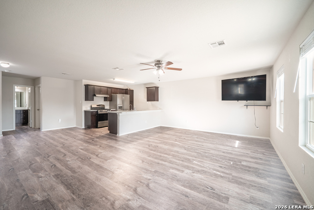 Image 4 of 10 For 203 Reuben Kemper