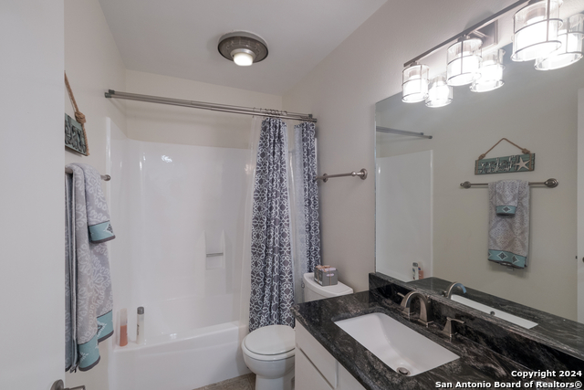 Image 10 of 23 For 1135 Parkview Dr  C16