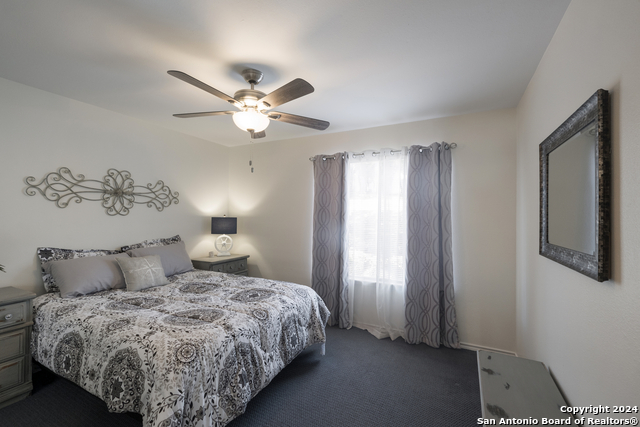 Image 11 of 23 For 1135 Parkview Dr  C16