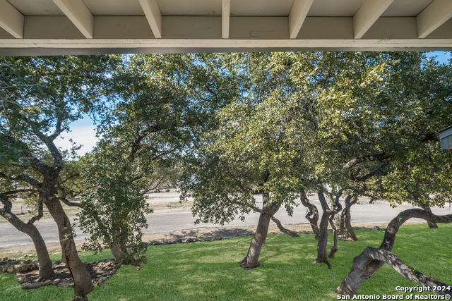 Image 17 of 23 For 1135 Parkview Dr  C16