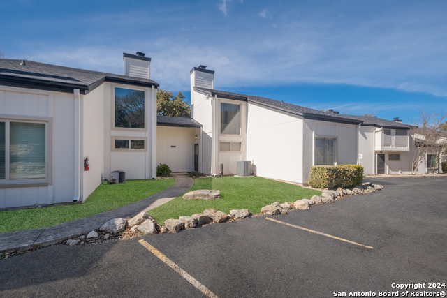 Image 2 of 23 For 1135 Parkview Dr  C16